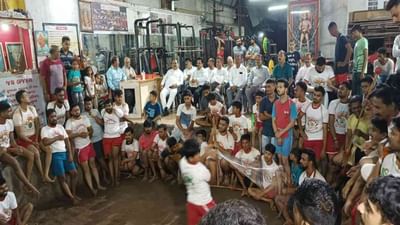 Surat : ગોવિંદા આલા રે આલા, સુરતમાં આ વખતે ફૂટશે 1.25 લાખની મટકી