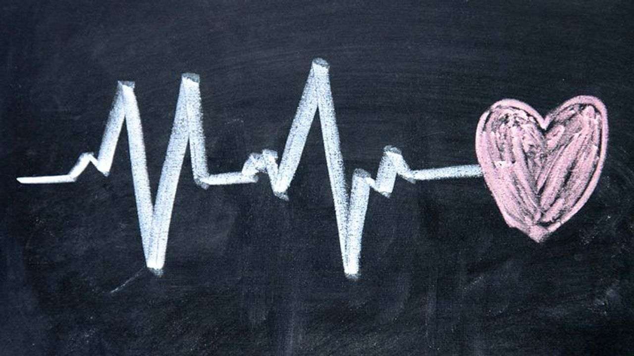Heart Care : શું કોરોના પછી વધી રહ્યા છે હાર્ટ એટેકના કેસ ? બે વર્ષમાં થયો આટલો વધારો