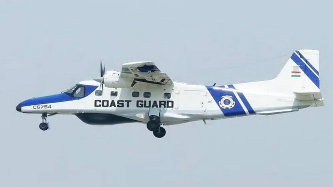 Gujarat Maritime Boundary-indian-coast-guard-dornier-aircraft-forced-pakistan-navy-warship-to-return-to-its-area