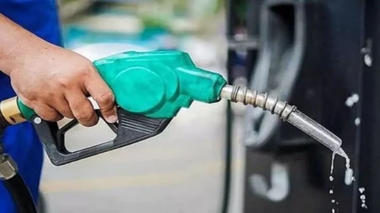 Petrol Diesel Price Today : આજે મોંઘુ ન થયું તમારા વાહનનું ઇંધણ, જાણો 1 લીટર પેટ્રોલ ડીઝલ પાછળ કેટલો ખર્ચ કરવો પડશે