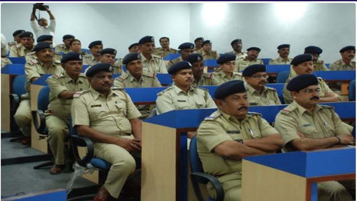 વિધાનસભાની ચૂંટણી પહેલા PSI અને PIની બદલીના આદેશ, એક જ સ્થળે ત્રણ વર્ષથી વધુ સમય ફરજ બજાવનાર PSIની કરાશે બદલી