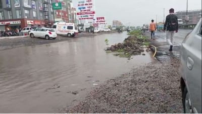 સાબરકાઠા: હિંમતનગરમાં કોલેજના મુખ્ય ગેટ પાસે એક મહિનાથી ભરાયા વરસાદી પાણી, વિદ્યાર્થીઓને પારાવાર મુશ્કેલી પરંતુ તંત્ર નથી કરતુ કોઈ કામગીરી