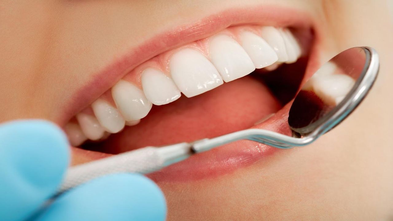 Teeth Care : દાંતોની સુંદરતા અને મજબૂતાઈ માટે આ પીણાંનો ત્યાગ કરવો છે જરૂરી