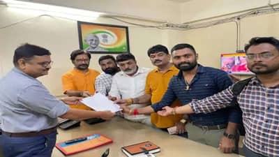 Valsad : ભગવાન શ્રી કૃષ્ણ વિરુદ્ધ આપત્તીજનક ટિપ્પણી કરનાર દંપતી સામે કાર્યવાહી કરવા આવેદન