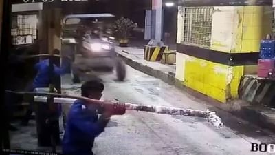 આગ્રામાં 52 સેકન્ડમાં 13 ટ્રેકટર ટોલ પ્લાઝાના બેરિયર તોડી ભાગ્યા, ચોંકાવનારો વીડિયો થયો વાયરલ