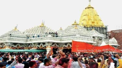 Ambaji તરફ ભક્તોનો અવિરત પ્રવાહ, રવિવારે સવા લાખ લોકોએ દર્શન કર્યા