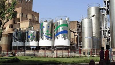 Anand: અમુલ ડેરીમાં હવે ભાજપ-કોંગ્રેસ ભાઈ ભાઈ! અમૂલ ડેરીના વાઇસ ચેરમેન પદ પર રાજેન્દ્રસિંહ પરમારની નિમણૂક, લાંબી કાનૂની લડત બાદ જગ્યા ભરાઇ