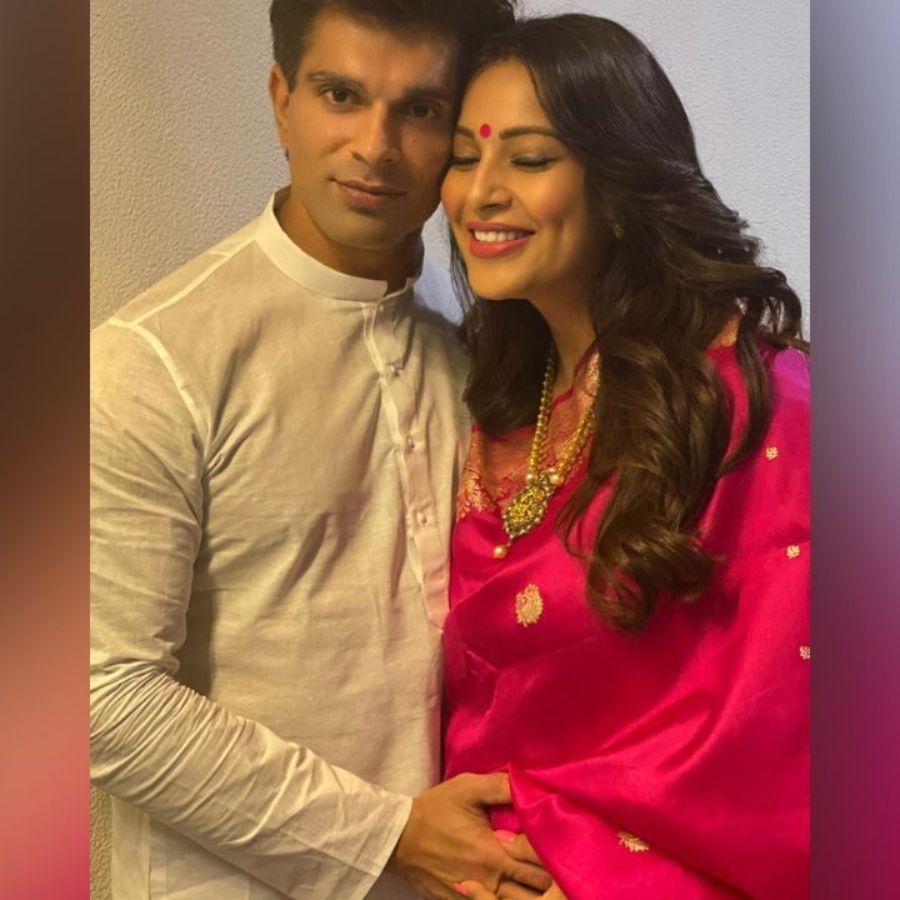 બિપાશા બાસુની બેબી શાવર સેરેમની 'શાદ' બંગાળી રિવાજોથી કરવામાં આવી હતી. આ સેરેમનીની ઘણી તસવીરો બિપાશા બાસુએ તેના ઈન્સ્ટાગ્રામ એકાઉન્ટ પર શેયર કરી છે. મોડી રાત્રે શેયર કરવામાં આવેલી આ તસવીરોમાં બિપાશા બાસુની માતા અને પતિ કરણ સિંહ ગ્રોવર પણ જોવા મળ્યા હતા.