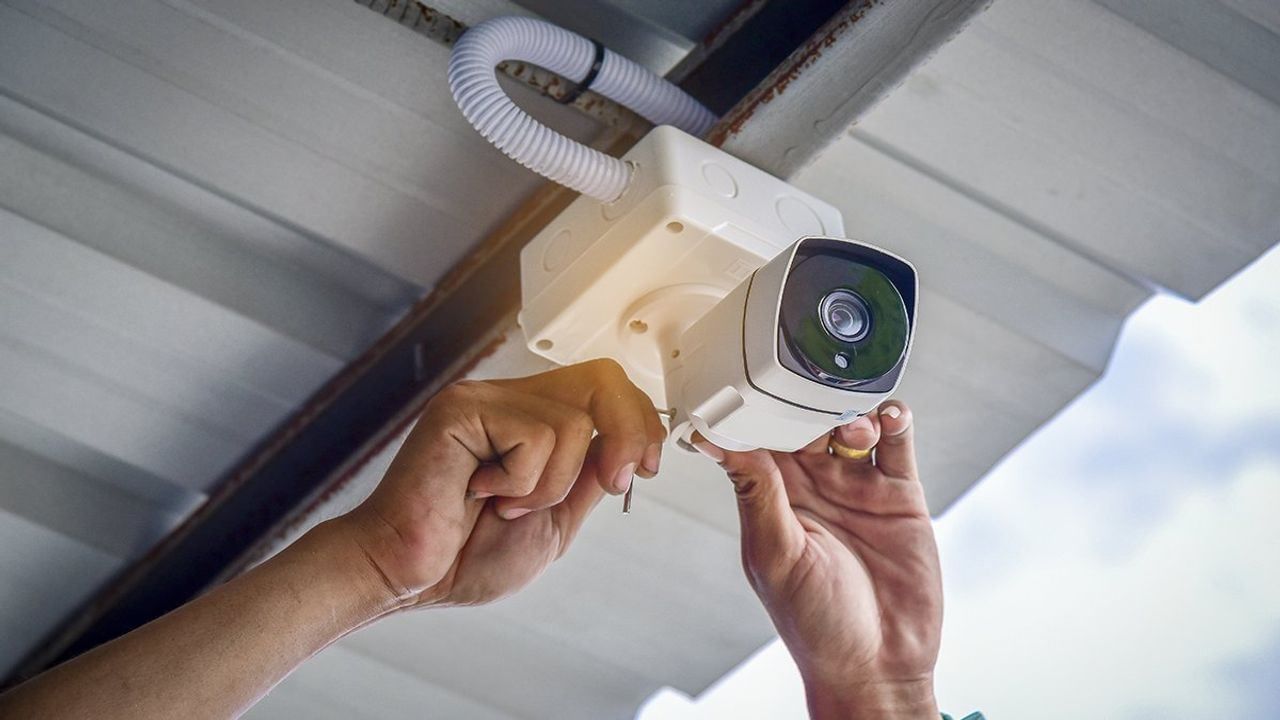 Tech Tips: CCTV કેમેરા હેક થયો છે કે નહીં કેવી રીતે જાણવું, આ રીતે જાણો તેને હેક થવાથી કેવી રીતે રોકવું