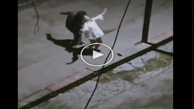 Dance Video : અડધી રાત્રે રસ્તાની વચ્ચે છોકરા-છોકરીએ કર્યો આવો હોટ ડાન્સ, VIDEO જોઈને તમે પણ ચોંકી જશો