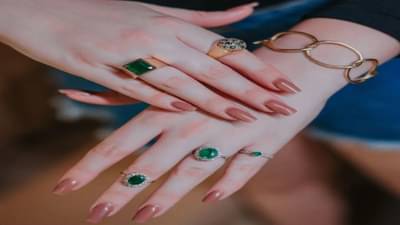 પન્ના રત્ન અભ્યાસમાં સફળતા અપાવે છે, પરંતુ તેને પહેરતા પહેલા જાણી લો આ નિયમ