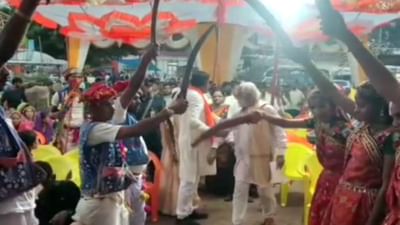 Mahisagar : સંતરામપુરમાં રેવેડીનો  મેળો ભરાયો, ભક્તોની ભારે ભીડ