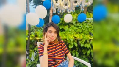 School News : શિક્ષકે કહ્યું મારો ફોટો બનાવો, પછી બાળકોએ જે બનાવ્યું... તે જોઈને તમને આવશે બાળપણની યાદ