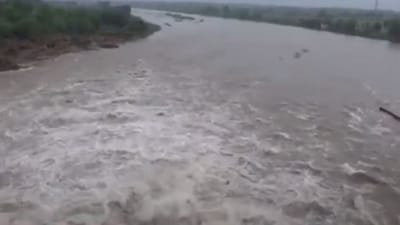 રાજકોટના ગ્રામ્ય વિસ્તારોમાં મેઘમહેર, છાપરવાડી-2 ડેમ ઓવરફલો થતા નીચાણવાળા વિસ્તારોમાં એલર્ટ