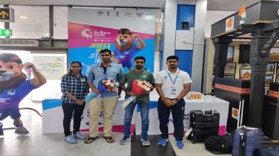 સ્ટાર ટેબલ ટેનિસ ખેલાડી શરથ કમલ અચંતા, જી. સાથિયાન અને અકુલા શ્રીજાનું 36મી નેશનલ ગેમ્સ માટે ગુજરાતમાં આગમન