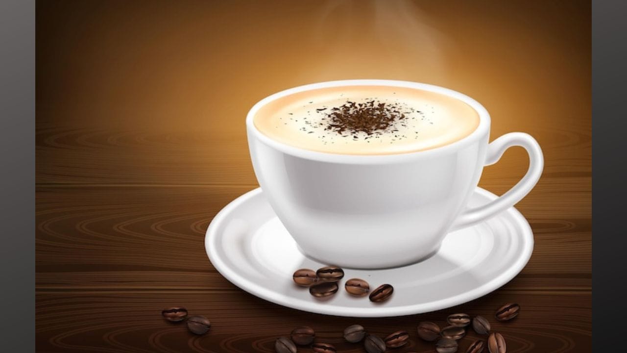 કેફીન - ડેન્ગ્યુના દર્દીઓએ કેફીનયુક્ત પીણાંથી દૂર રહેવું જોઈએ. આનાથી વ્યક્તિ થાક અનુભવે છે. હૃદયના ધબકારા વધવા લાગે છે. માંસપેશીઓની તકલીફ શરૂ થાય છે. આવી પરિસ્થિતિમાં પપૈયાના પાનના રસનું સેવન ખૂબ જ ફાયદાકારક માનવામાં આવે છે.