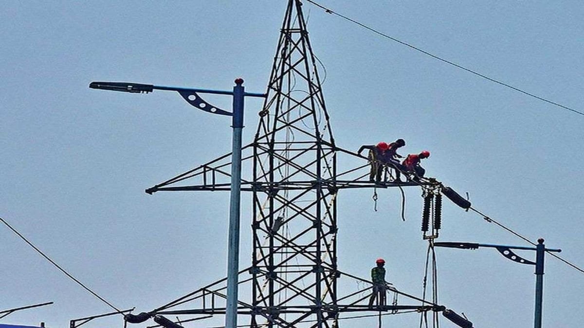 Surat : એગ્રીકલ્ચર લાઈનના વીજતારની ચોરીના ગુના અટકાવવા DGVCL દ્વારા ટાસ્ક ફોર્સની રચના