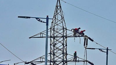 Surat : એગ્રીકલ્ચર લાઈનના વીજતારની ચોરીના ગુના અટકાવવા DGVCL દ્વારા ટાસ્ક ફોર્સની રચના