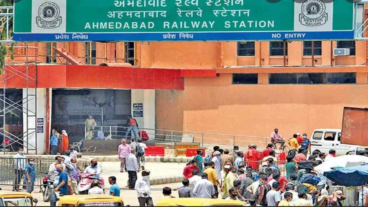Ahmedabad: ગાંધીનગરની જેમ હવે કાલુપુર રેલવે સ્ટેશનનો થશે કાયાકલ્પ, કેન્દ્રીય રેલવેમંત્રી અશ્વિની વૈષ્ણવ પ્રોજેક્ટ અંગે મુખ્યમંત્રી સાથે કરશે ચર્ચા
