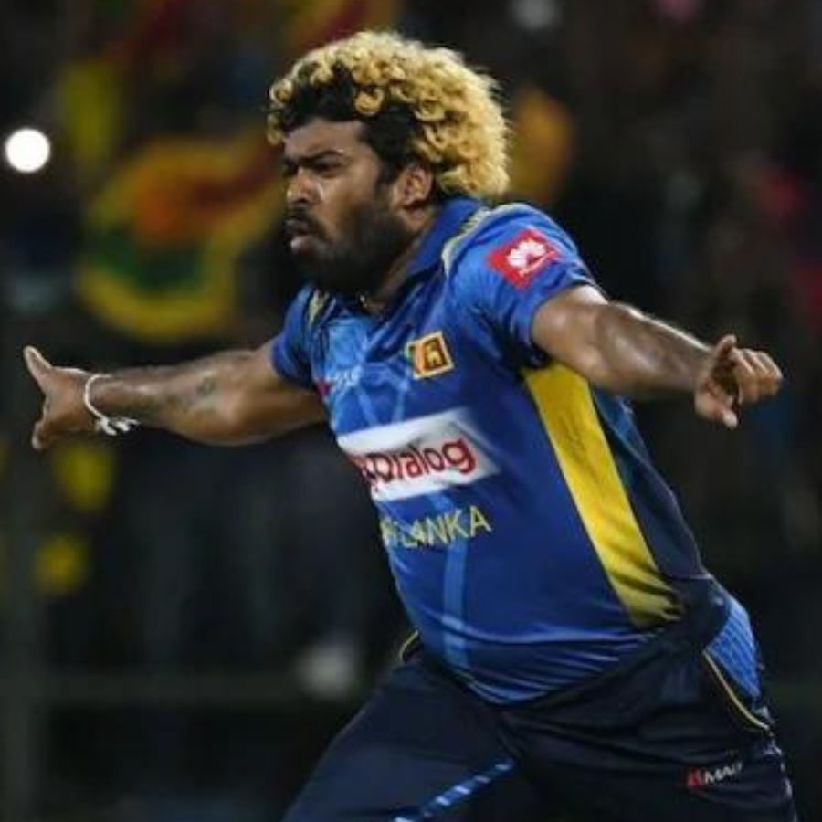 एशिया कप में सबसे ज्यादा विकेट लेने का रिकॉर्ड श्रीलंका के तेज गेंदबाज लसिथ मलिंगा के नाम है।  मलिंगा ने 15 पारियों में रिकॉर्ड 33 विकेट लिए हैं।  (फोटो: एएफपी)
