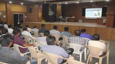 Mehsana: વિધાનસભા ચૂંટણીને પગલે સેકટર ઓફિસરોને ચૂંટણીલક્ષી કામગીરીની અપાઈ તાલીમ