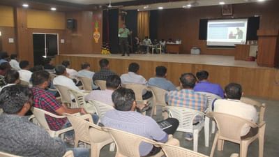 Mehsana: વિધાનસભા ચૂંટણીને પગલે સેકટર ઓફિસરોને ચૂંટણીલક્ષી કામગીરીની અપાઈ તાલીમ