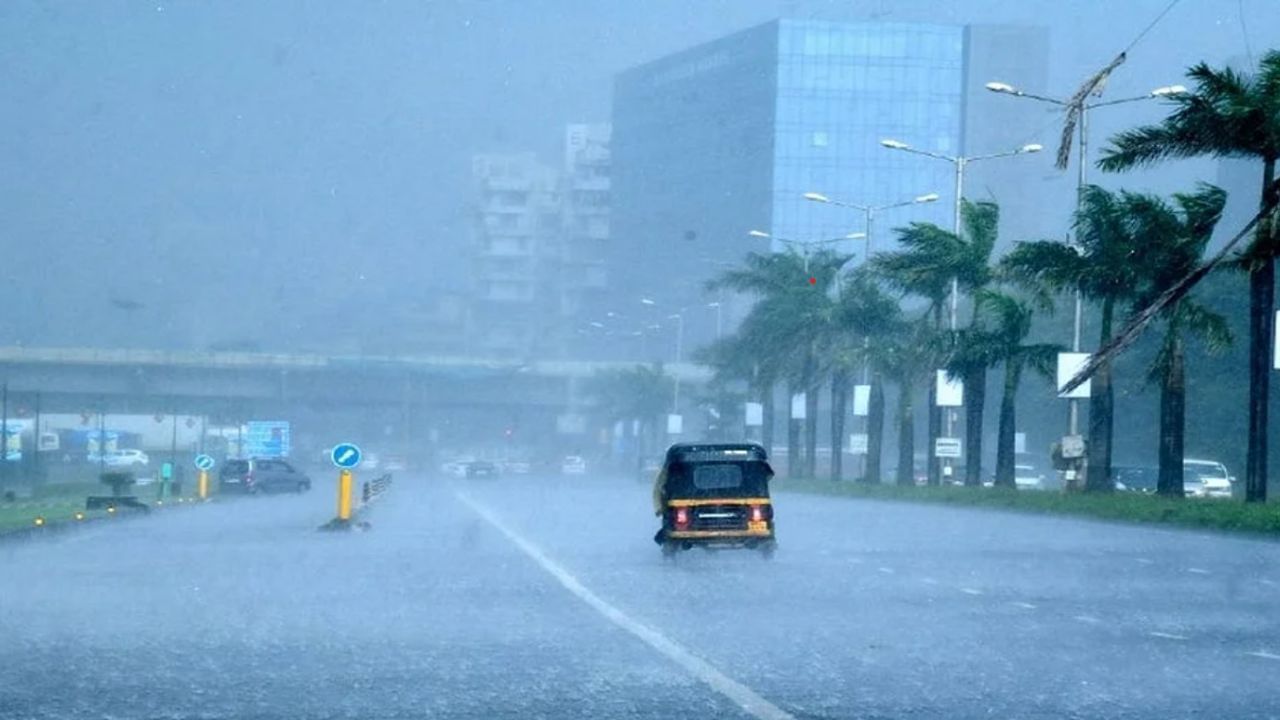 મુંબઈ સહિત મહારાષ્ટ્રના ઘણા વિસ્તારોમાં મુશળધાર વરસાદની આગાહી, વિદર્ભમાં યલો એલર્ટ