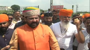 अब करणी सेना ने साबरकांठा के क्षत्रिय समाज मैदान में रैली की और 55 सीटों पर क्षत्रियों को टिकट देने की मांग की.