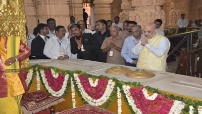 કેન્દ્રીય ગૃહ અને સહકારિતા મંત્રી અમિત શાહે સોમનાથમાં દેવાધિદેવના કર્યા દર્શન, વિધિવત પૂજા કરી વિધાનસભા ચૂંટણીના પ્રચારના કર્યા શ્રીગણેશ