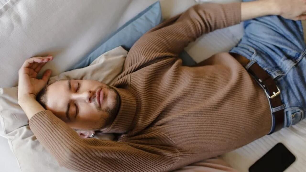 ઓછી ઊંઘ લેવાની અસર તમારા ઈમ્યૂન સિસ્ટમ પર પડે છે. જેના કારણે તમારુ શરીર ઝડપથી બીમારીઓની ઘેરાય છે. 