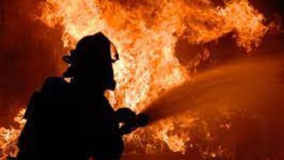 Ahmedabad : ચાંગોદર જીઆઇડીસીમાં ફેક્ટરીમાં આગ લાગવાની ઘટના સામે આવી, ત્રણ મજૂરોના મોત