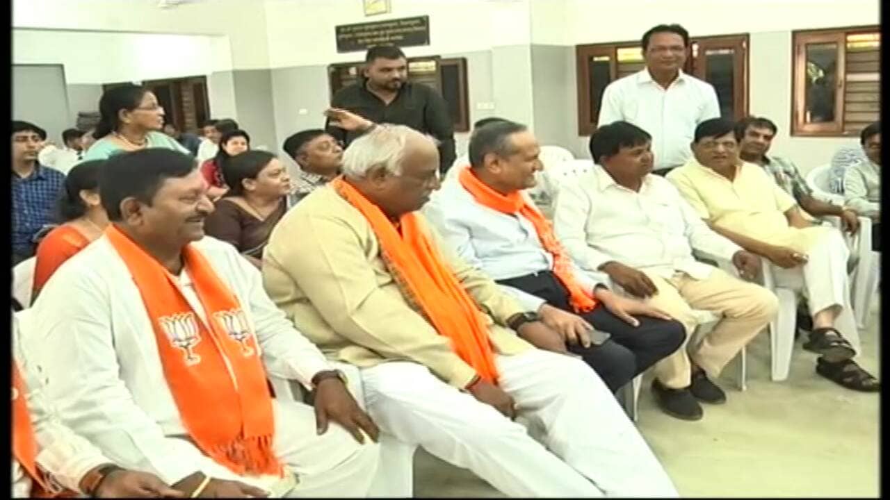 Gujarat Election: બાપુનગર વિધાનસભા માટે 50થી વધુ દાવેદારો, સ્થાનિક દાવેદારોની અવગણના થતી હોવાના થયા આક્ષેપ