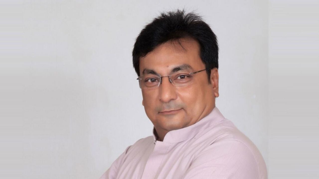 Gujarat AAP leader Chetan Rawal quits party | DeshGujarat
