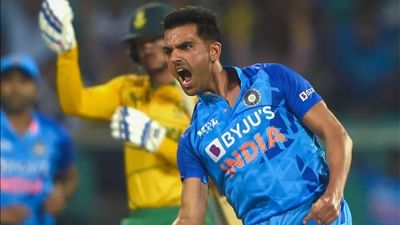 IND vs SA: દીપક ચાહર ઈજાને લઈ ટીમ ટીમ ઈન્ડિયાથી બહાર, આ ઓલરાઉન્ડરને મળ્યો મોકો