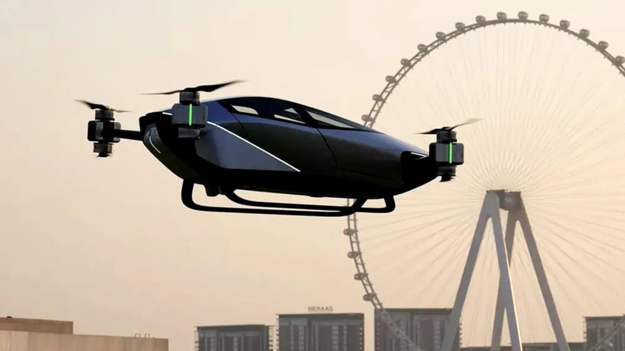 
ઉડતી કાર સંપૂર્ણપણે ઇલેક્ટ્રિક (Electric flying car) છે અને ઝીરો કાર્બન ઉત્સર્જન કરે છે. તે 500 કિલો સુધીનો ભાર ઉપાડી શકે છે. તે ઓટોનોમસ ફ્લાઇટ ક્ષમતા સાથે ફ્લાઇટ કંટ્રોલ સિસ્ટમથી પણ સજ્જ છે. આવનારા સમયમાં દુબઈમાં આવી ફ્લાઈંગ કારનો અનેક રીતે ઉપયોગ થઈ શકે છે.
