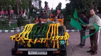 Junagadh: ગીરનું જંગલ પ્રવાસીઓ માટે મૂકાયું ખૂલ્લુ, ડીએફઓ ડૉ. મોહન રામે આપી લીલી ઝંડી આપી પ્રવાસીઓની ગાડીઓ કરી રવાના