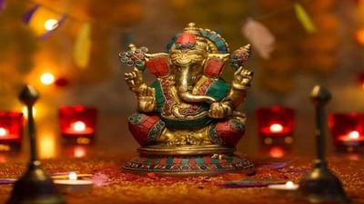 BHAKTI: પૂજાઘરમાં ગણેશ પ્રતિમાની સ્થાપના કરતા પૂર્વે જાણી લો આ ખાસ વાત, નહીંતર પસ્તાવાનો આવશે વારો !
