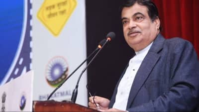 હું પણ તમારી કાર ખરીદી શકતો નથી: મર્સિડીઝ બેન્ઝ કારની લોન્ચિંગ પર બોલ્યા નીતિન ગડકરી