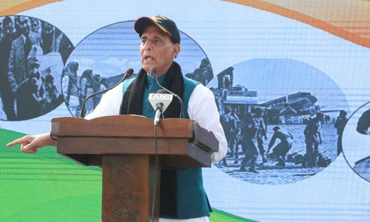 આઝાદી બાદ જમ્મુ-કાશ્મીરમાં વિકાસના અભાવે આતંકવાદ વધ્યો, લદ્દાખમાં રાજનાથ સિંહે કર્યો દાવો