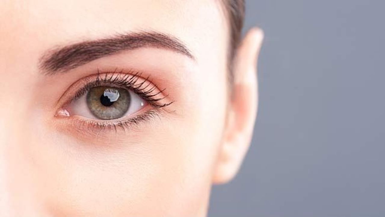 આંખોની રોશની ઓછી થઈ રહી છે, તો કેટલાક ઘરગથ્થુ ઉપાયો ઉપયોગી થશે