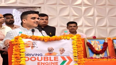 Kheda : ઉંઢેલા ગામમાં પથ્થરમારાની ઘટના અંગે હર્ષ સંઘવીના પ્રહાર, પથ્થર મારનારાનો કોઈ ધર્મ નથી હોતો Kheda : ઉંઢેલા ગામમાં પથ્થરમારાની ઘટના અંગે હર્ષ સંઘવીના પ્રહાર, પથ્થર મારનારાનો કોઈ ધર્મ નથી હોતો