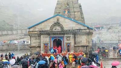 કેદારનાથને 230 કિલો સોનાનો ચઢાવો, મુંબઈના એક વેપારીએ દિવાલો પર સોનાની પ્લેટ મઢાવી