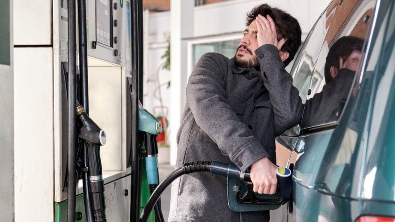 Petrol Diesel Price Today :  આજે મહિનાના પહેલા દિવસે પેટ્રોલ - ડીઝલના ભાવમાં થયો ફેરફાર, આ રીતે જાણો તમારા શહેરના લેટેસ્ટ રેટ