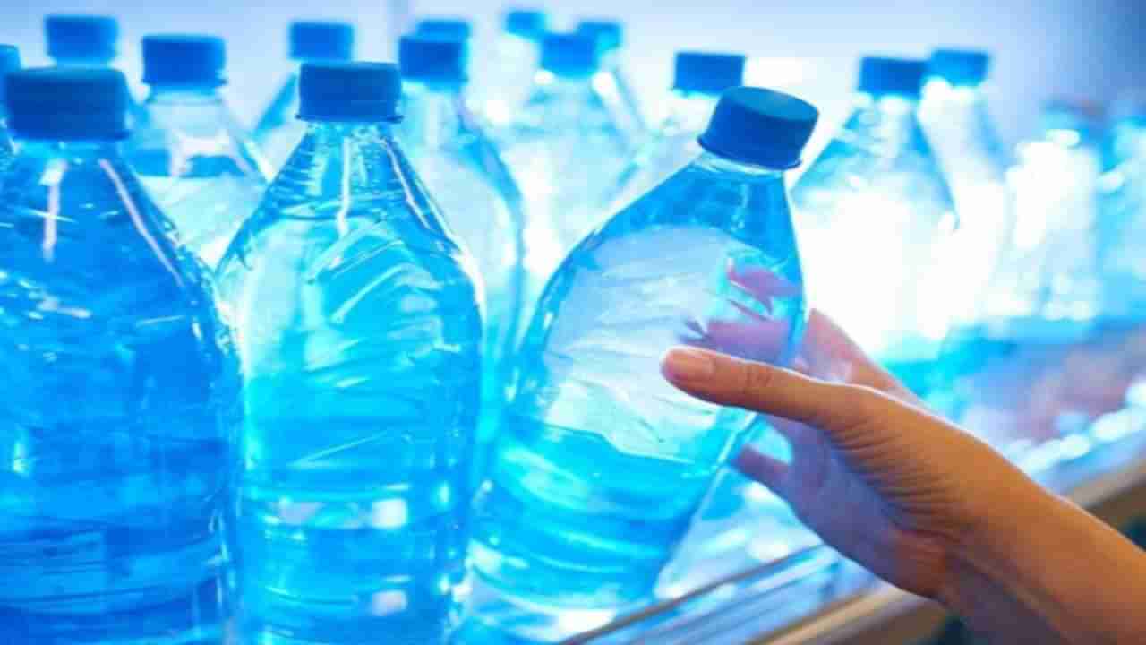 Health: પ્લાસ્ટિકની બોટલમાં પાણી પીવું કેમ સાબિત થઈ શકે છે નુકશાનકારક ?
