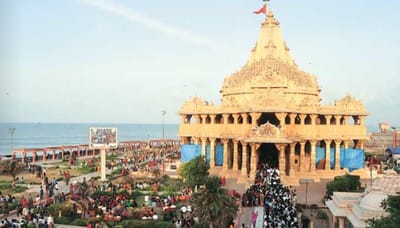 Gir Somnath : દિવાળી પર્વે પ્રથમ જ્યોતિર્લીગ સોમનાથ તિર્થમાં ભાવીકો ઊમટ્યા