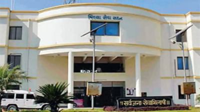 Gujarat Election 2022: ચૂંટણી ટ્રેનિંગ પ્રક્રિયામાં ગેરહાજર રહેનાર કર્મચારીઓ સામે લાલ આંખ, કલેક્ટરે નોટિસ ફટકારી