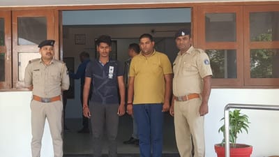 Ahmedabad: આરોપીએ પૈસા પડાવવા હોસ્પિટલનું ફેક ઈમેઈલ એકાઉન્ટ બનાવી દર્દીઓના સ્વજનોને આપતા લાલચ, બે આરોપી પોલીસના સકંજામાં