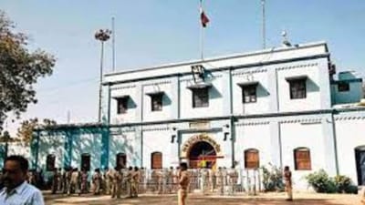 Gujarat Election: ભારતના નાગરિક હોવા છતા કેટલાક લોકો નથી કરી શકતા મતદાન, જાણો કોણ છે આ લોકો