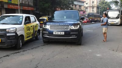 બોલિવૂડ ઈન્ડસ્ટ્રીનું ફેમસ કપલ આલિયા ભટ્ટ અને રણબીર કપૂર હવે બેથી ત્રણ થઈ ગયા છે. આલિયાએ એક સુંદર દીકરીને જન્મ આપ્યો છે. આ સમયે કપૂર પરિવારમાં ખુશીનો માહોલ છે.