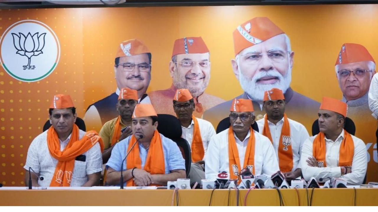 Gujarat Assembly Election 2022: ગુજરાત વિધાનસભા ચૂંટણી પૂર્વે કોંગ્રેસને વધુ એક આંચકો, કોંગ્રેસ નેતા ભગા બારડ ભાજપમાં જોડાયા